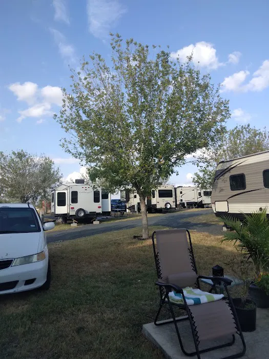 Atascosa RV Park Picture 7