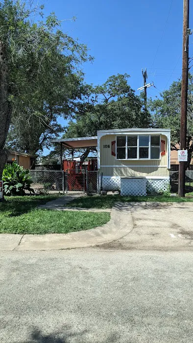 San Pedro Mobile Home Park Picture 8
