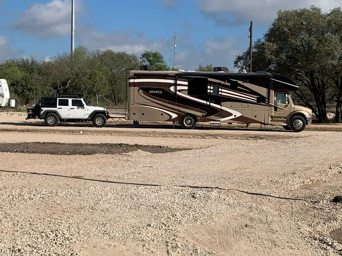 Big Oak RV Park Picture 5