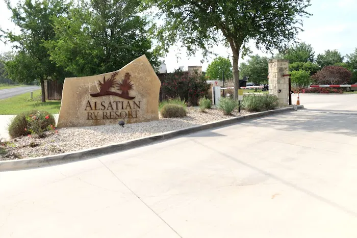 Alsatian RV Resort Picture 10