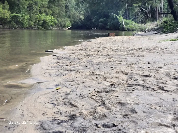 YaYa's River Retreat Picture 9