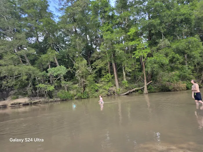 YaYa's River Retreat Picture 10