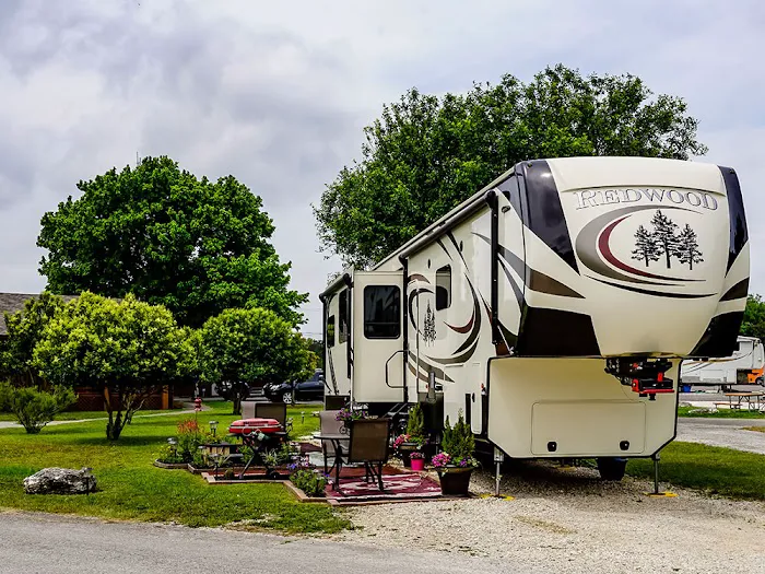 Alamo Fiesta RV Resort Picture 1