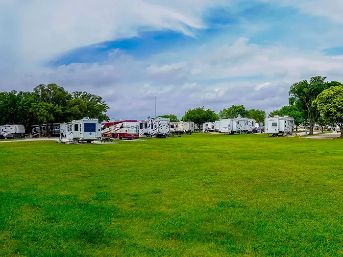 Alamo Fiesta RV Resort Picture 9