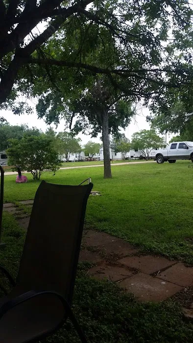 Holiday RV Park Picture 2