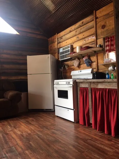 Hanson's Camp Wolf Creek Picture 9