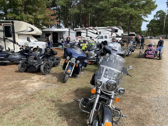 CMA - Iron Mountain Camp & Cabins Picture 9