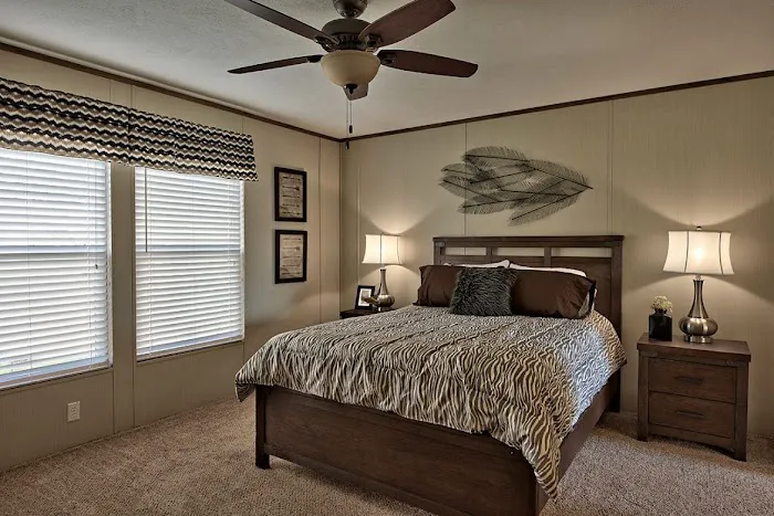 Lakeside Crossing - Manufactured Home Community Picture 2
