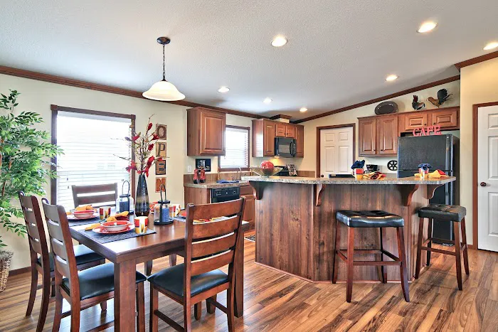 Lakeside Crossing - Manufactured Home Community Picture 10