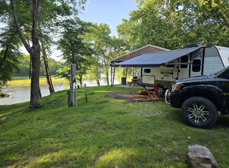Upper Illinois River Floats