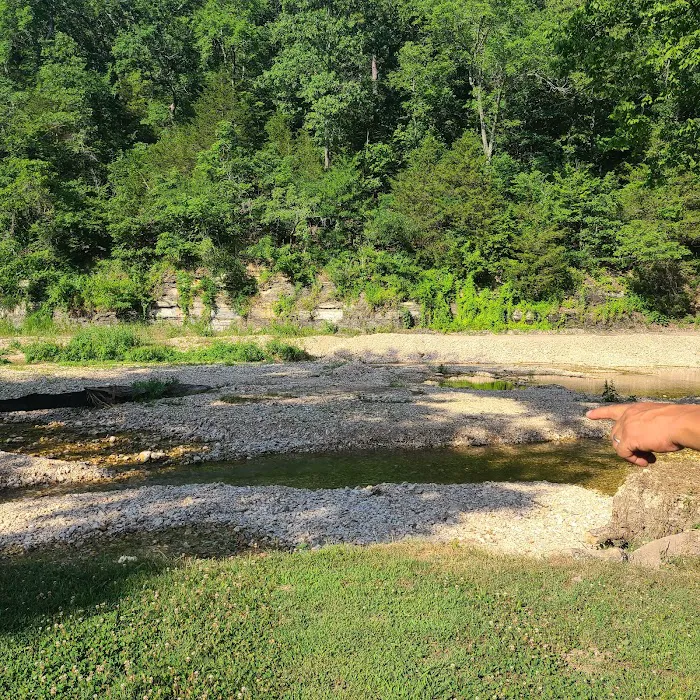 Hanging Rock Camp Picture 5