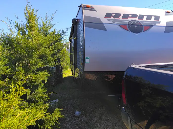 Old 1431 RV Park Picture 6