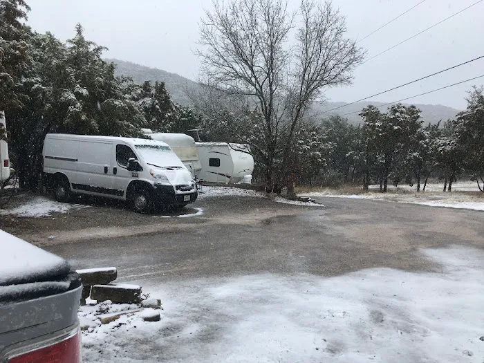 Lake Travis RV Park Picture 9
