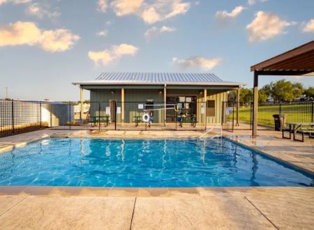 Henly RV Park