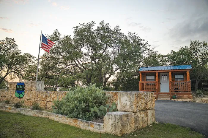 Henly RV Park Picture 10