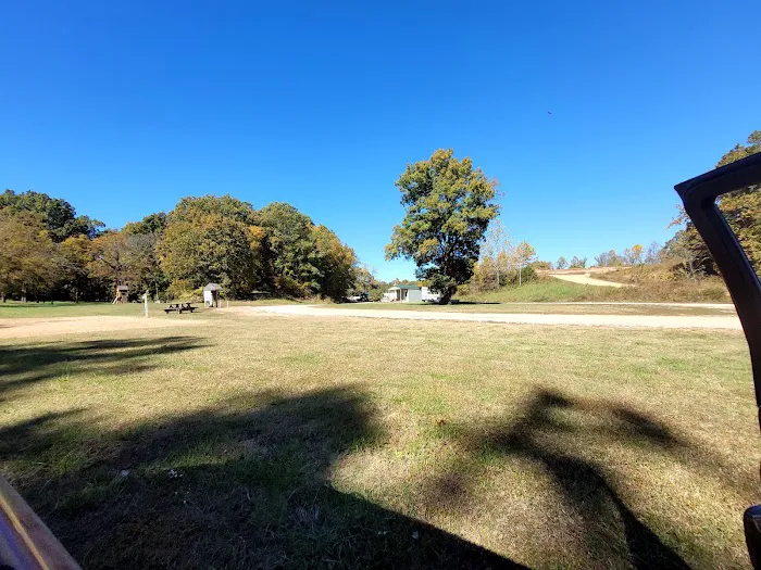 The Hide Away Spot RV Park & Events Picture 7