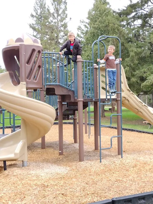 Pine Tree Park Municipal Campground Picture 2