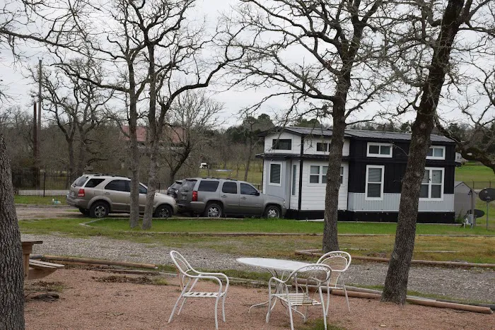 Bluebonnet Tiny Homes Picture 5