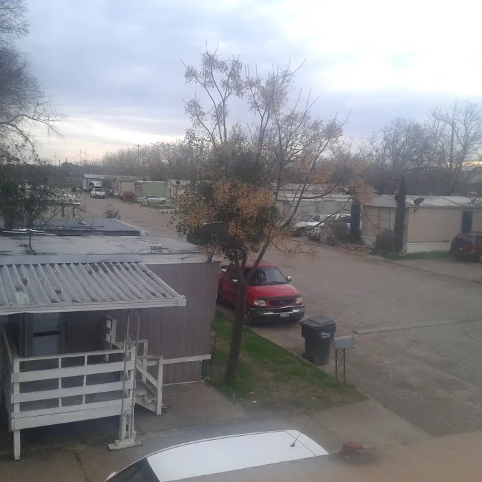 H&H Mobile Home Park Picture 7