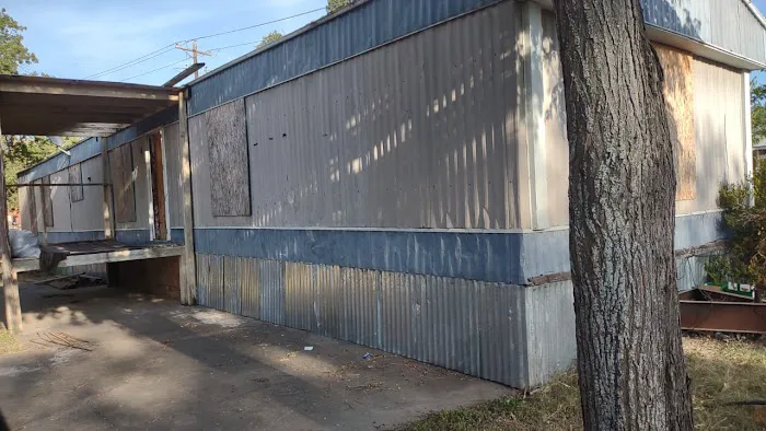 H&H Mobile Home Park Picture 6