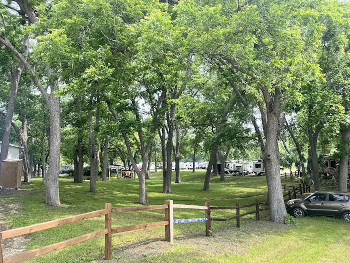 Shady River RV Resort Picture 2