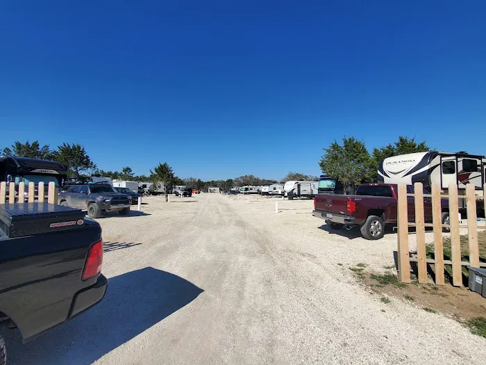 Riverside RV Hideaway Picture 4