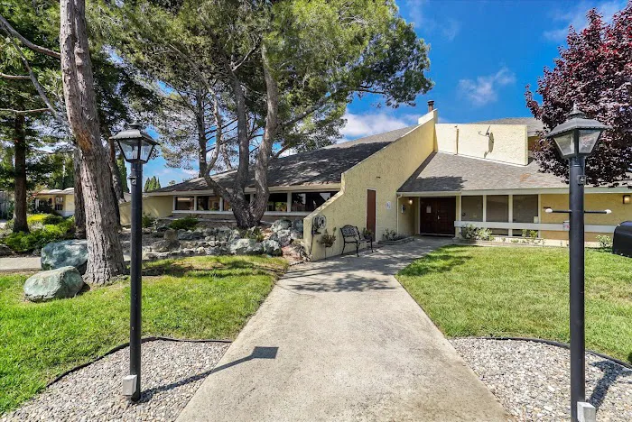 Oak Crest Estates Picture 2