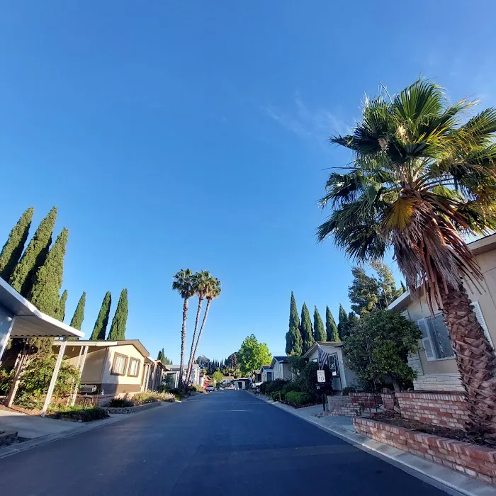 Oak Crest Estates Picture 1