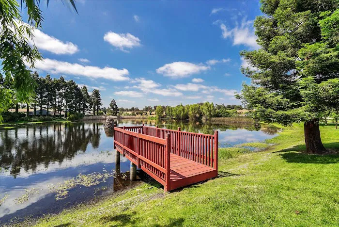 Oak Crest Estates Picture 4