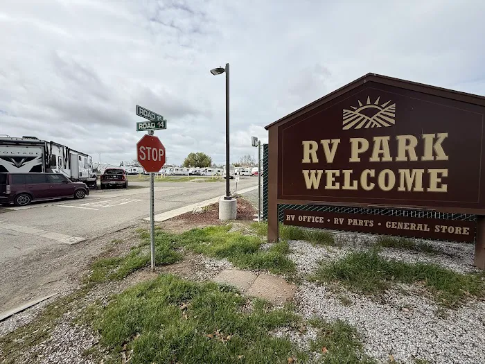 Alameda County Fairgrounds RV Park Picture 5