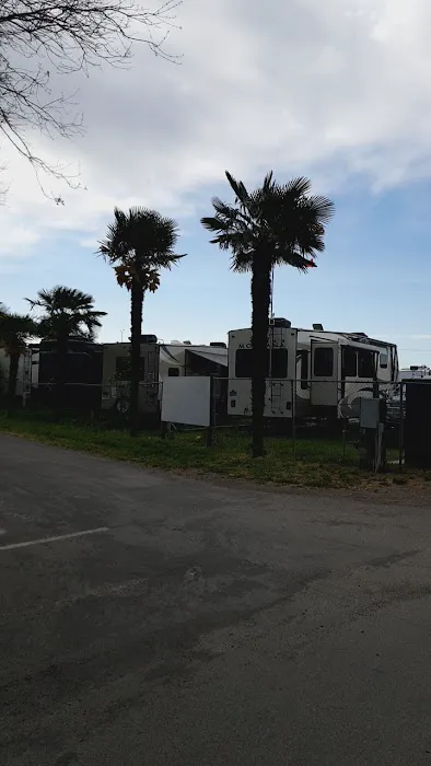 Fairview Trailer Park Picture 6