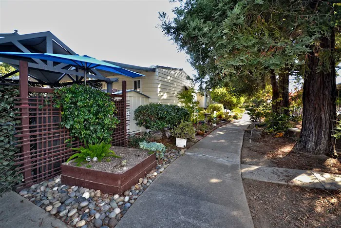 Pleasanton Hacienda Mobile Home Picture 4