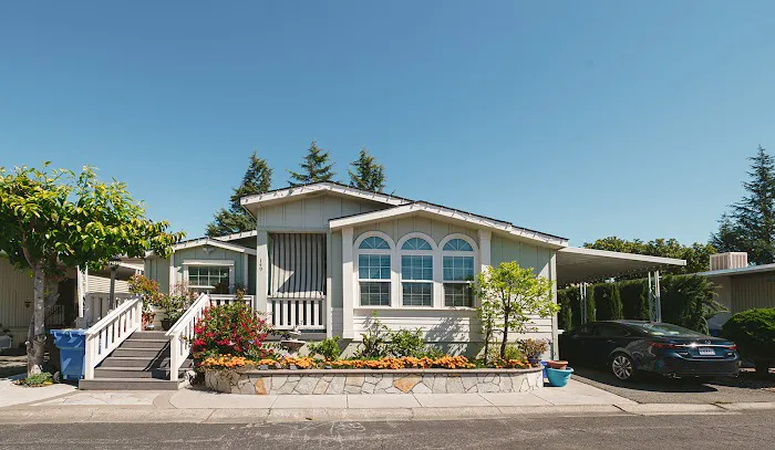 Friendly Village Mobile Home Estates Picture 3