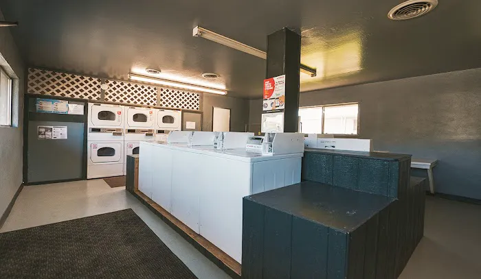 Friendly Village Mobile Home Estates Picture 10