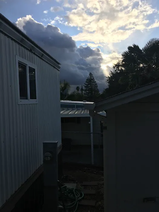 Sunny Acres Mobile Home & RV Park Picture 10