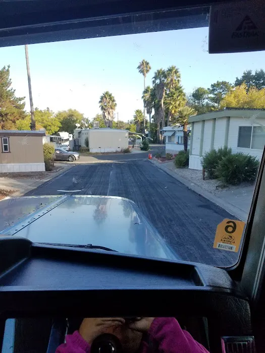 Sunny Acres Mobile Home & RV Park Picture 9