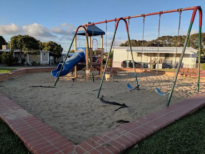 Mariners Cove Mobile Home Picture 4