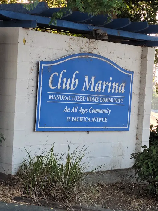 Club Marina Picture 10
