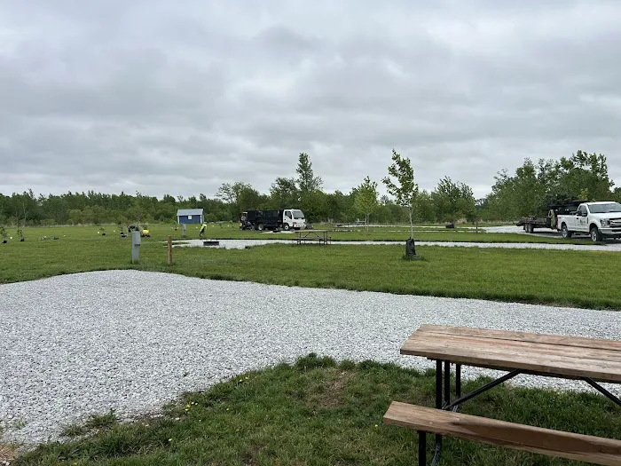 Little Rivers Edge RV Park Picture 9