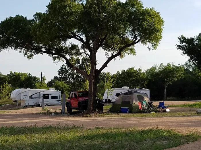 Rocky River RV Resort Picture 3