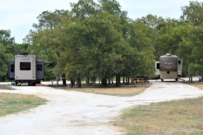 Little Lucy RV Resort Picture 5
