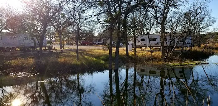 Little Lucy RV Resort Picture 7