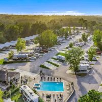 Majestic Pines RV Resort ico