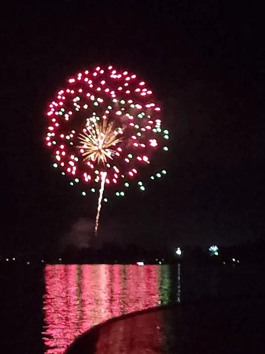 Lake Shore Picture 7