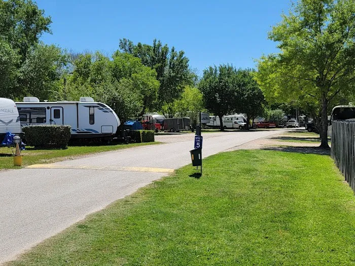 Lake Conroe RV Campground by Rjourney Picture 1