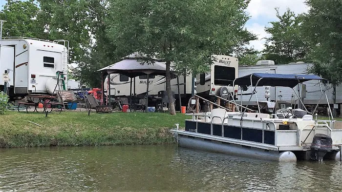 Lake Conroe RV Campground by Rjourney Picture 10