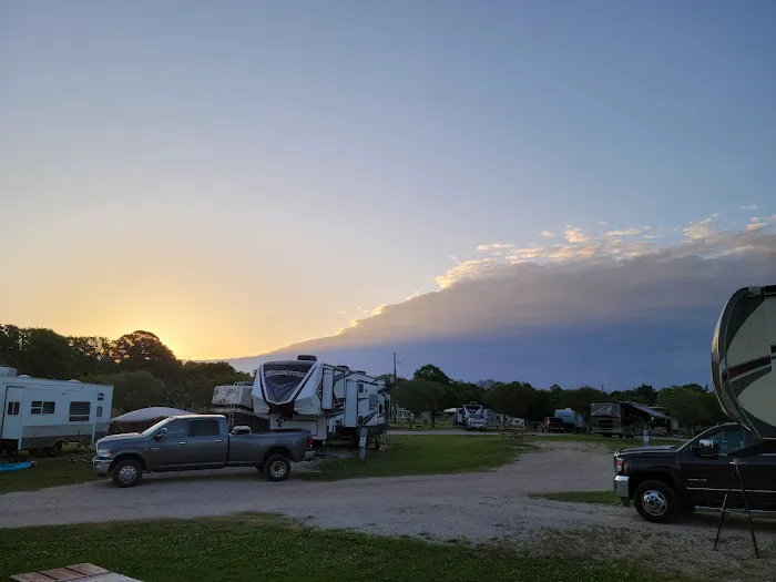 Lake Conroe RV & Camping Resort Picture 7