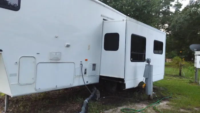 Omega Farms RV Park Picture 10