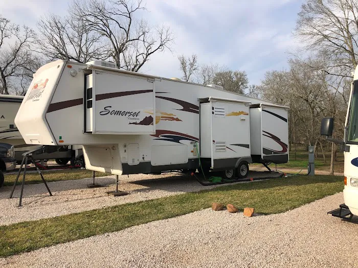 Triple-B RV Park Picture 7