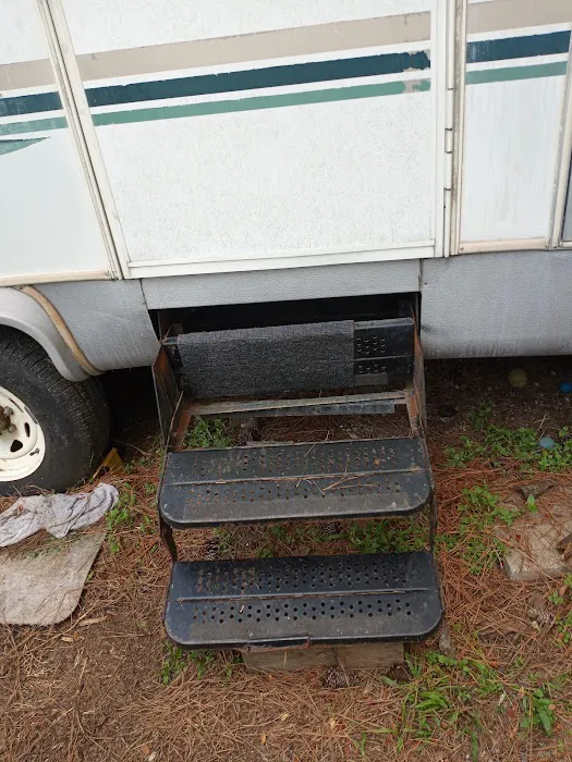 Windy Pines RV Park Picture 7